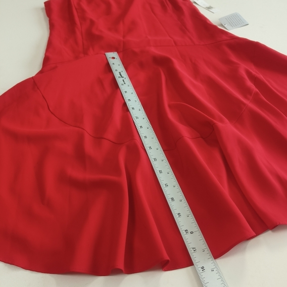 DONNA MORGAN Passion Red Lightweight Dress Sleeveless Loose Bottom Size 8 - Picture 6 of 13